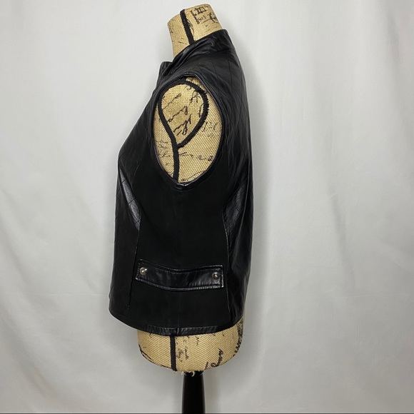 St. John Quilted Leather Zip Up Vest - Picture 4 of 9